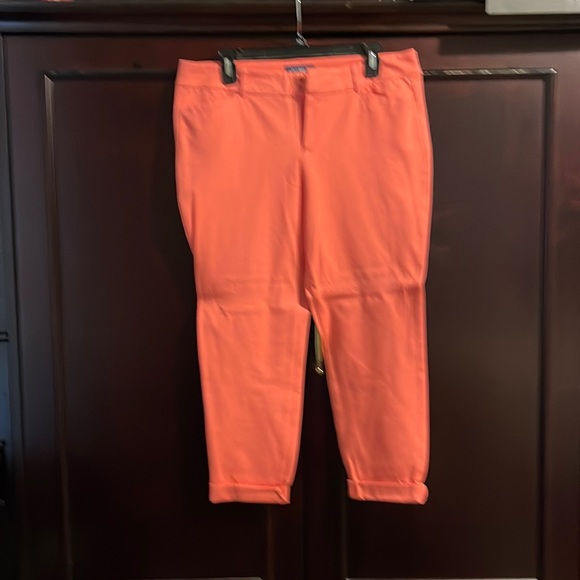 Old Navy Pants - Old Navy - new w/out tags Pixie Pants